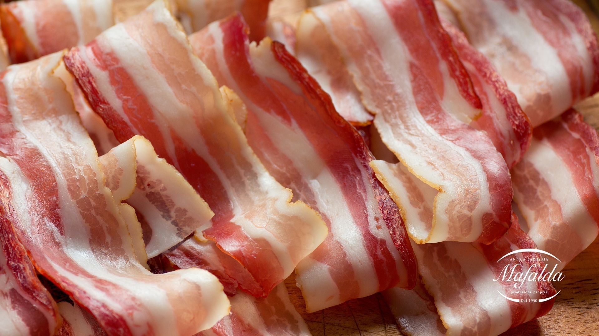 Come gustare al meglio la pancetta stagionata: idee, consigli ed abbinamenti - anticalarderiamafalda.com